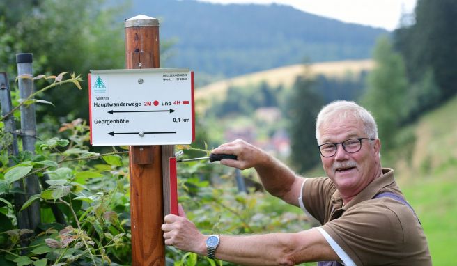 REISE & PREISE weitere Infos zu Wer errichtet die Wegweiser im Harz?