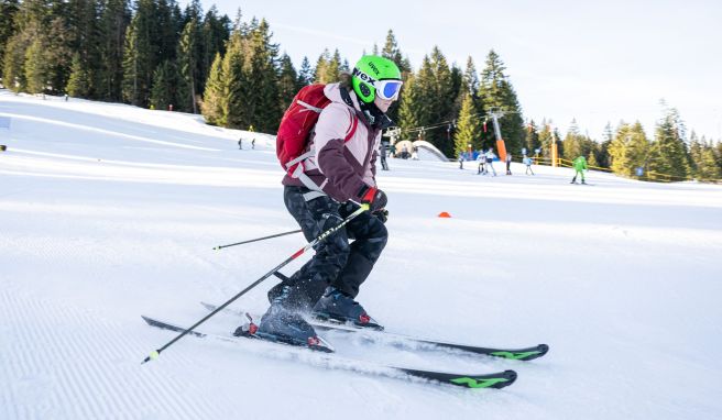 Sulz saugt Wachs  Ski und Snowboards regelmäßig wachsen - gerade im Frühjahr