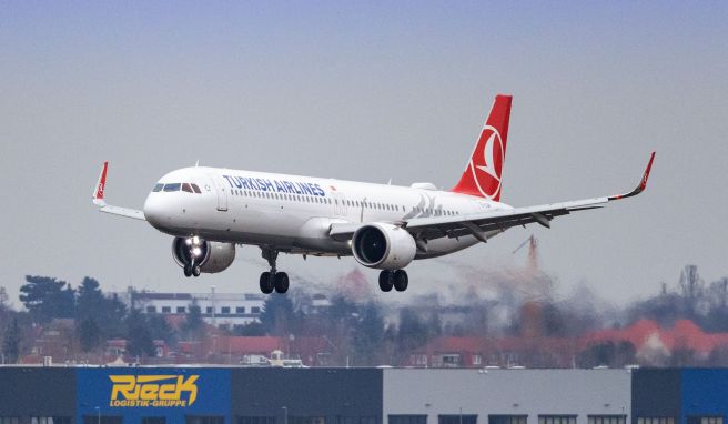 Nach dem Willen des Staatspräsidenten Recep Tayyip Erdoğan soll die Turkish Airlines künftig «Türk Hava Yolları» heißen. 