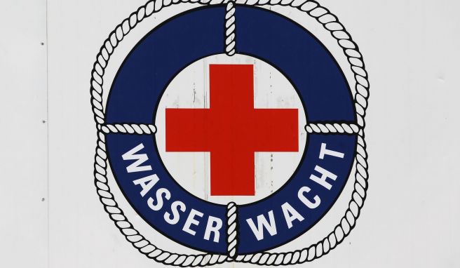 REISE & PREISE weitere Infos zu Wasserwacht eröffnet Rettungstürme in Warnemünde