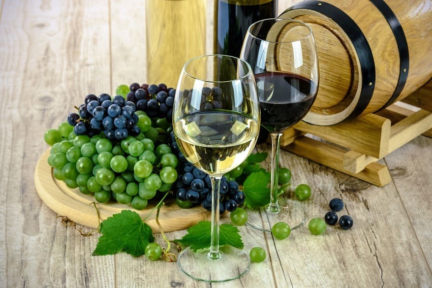 Weißwein und Kultur  Eine Reise durch die Geschichte von Chardonnay und Co.