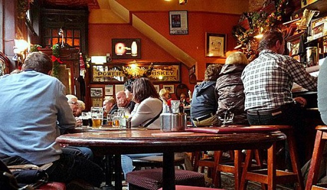 Dublins gemütliche Seite bei einem Abend im Pub genießen, Irland