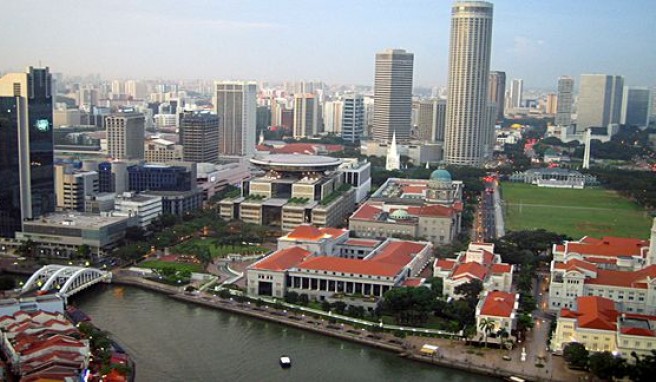 REISE & PREISE weitere Infos zu Singapur: Shopping und Sightseeing in »The fine city«