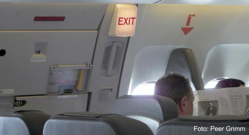 REISE & PREISE weitere Infos zu Im Flugzeug: Wer am Notausgang sitzen darf