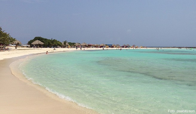 Karibik auf Holländisch  Wasseryoga an den Traumstränden von Aruba