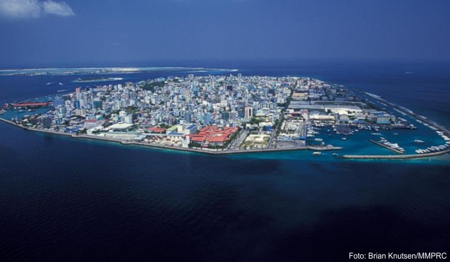 Eine Stadt mitten im Meer: Anflug auf Malé, die Hauptstadt der Malediven