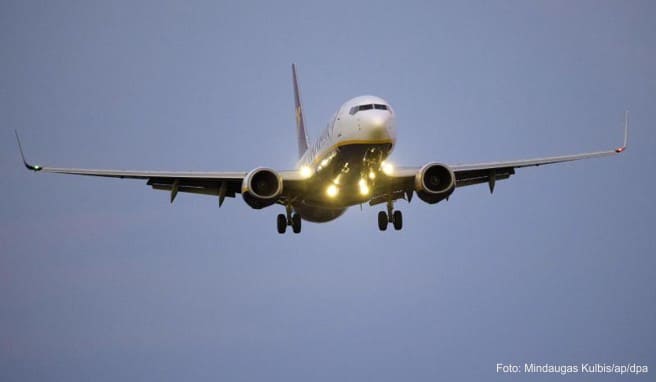 Einen Flug noch recht kurzfristig ohne Extrakosten verschieben zu können, ist in Corona-Zeiten wichtig - Ryanair passt seine Umbuchungsgebühren daher noch einmal an