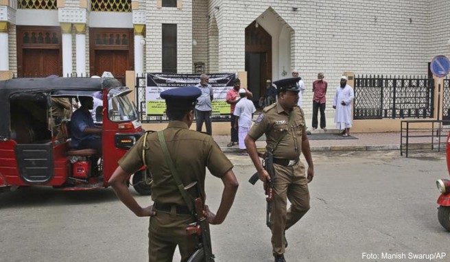 Kostenlose Stornierungen  TUI holt Gäste nach dem Terror aus Sri Lanka zurück