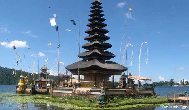 Der Tempel Pura Ulun liegt am Ufer des Bratan-Sees. Er ist Dewi Danu gewidmet, der Göttin des Wassers.