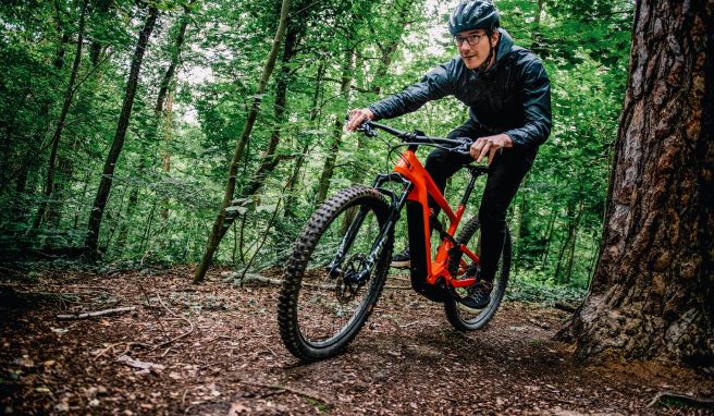 Nicht zu schroff am Hebel ziehen: Beim Mountainbiken ist Bremsgefühl gefragt.