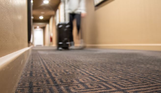Gerichtsurteil: Falsche Angaben im Reisebüro können zu berechtigter Stornierung der Pauschalreise führen. Gerichtsurteil: Falsche Angaben im Reisebüro können zu berechtigter Stornierung der Pauschalreise führen.