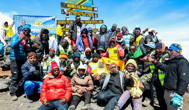 Kilimandscharo: Surfen auf dem Dach Afrikas High-Speed-Internet