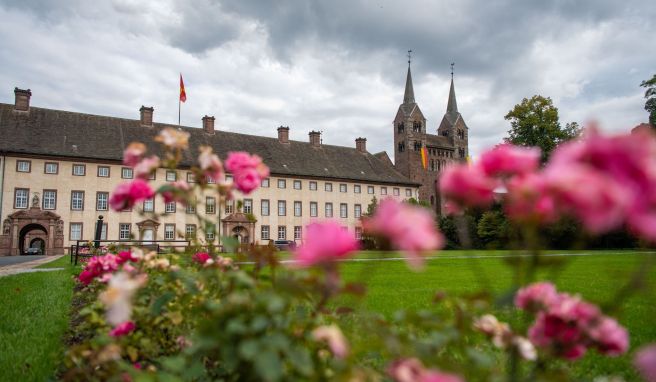 Die Klosteranlage Corvey gehörte im Mittelalter zu den bedeutendsten Klostergründungen.