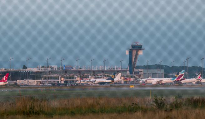 Ihre Rechte als Flugpassagier Blockaden der Letzten Generation: Das können Reisende tun