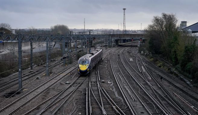 Bahnstreiks in Großbritannien: Nur jeder fünfte Zug fährt Gestörter Schienenverkehr