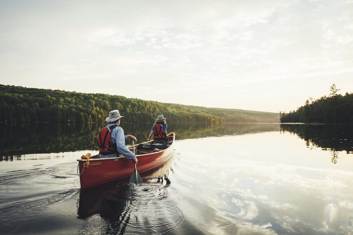 Vorlage abhebenalt= Algonquin_canoe_2_c_Destination_Ontario_