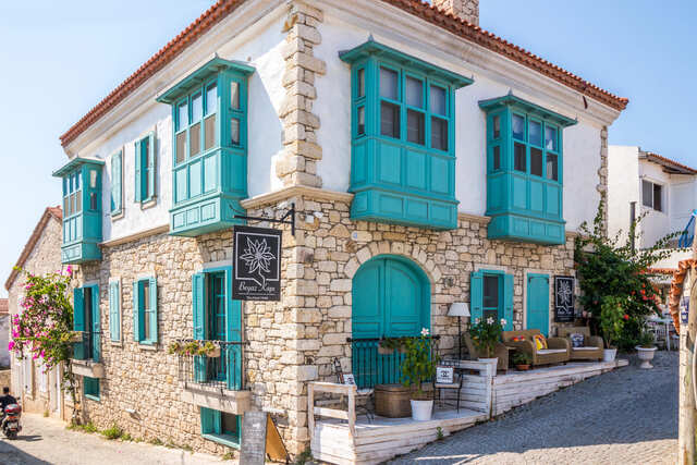 Boutique Hotel Depositphotos_khellon