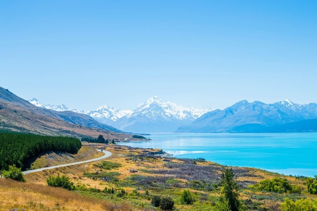 BILD-Beschreibung Der_leuchtende_Lake_Pukaki_mit_Blick_auf_Mount_CookUnsplash
