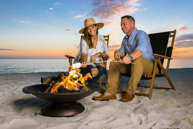 BILD-Beschreibung Lagerfeuer_am_Strand__Visit_Panama_City_Beach_