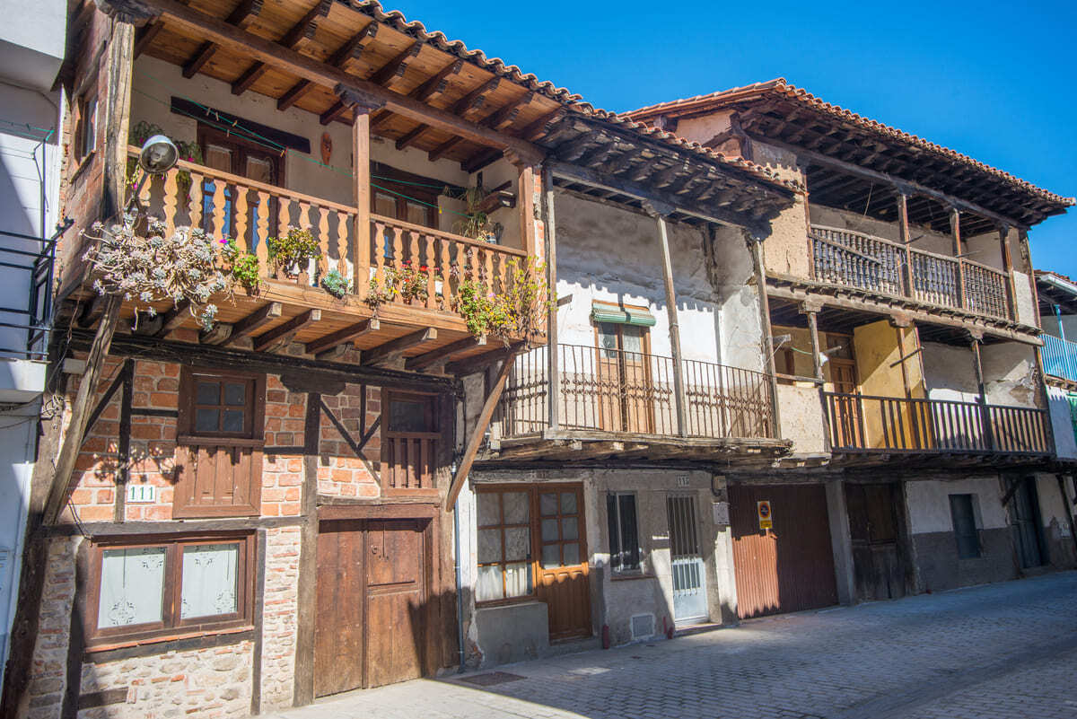 Vorlage abhebenalt= Pueblos-Arquitectura_tradicional._Valle_del_Jerte_1