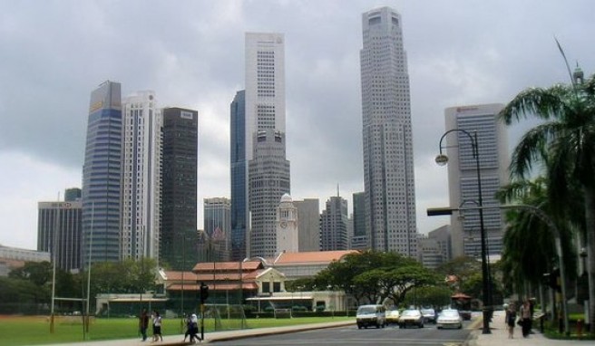 Blick auf die Skyline in Singapur.